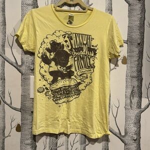 Collectible yellow Threadless 3rd Annual Family Reunionon